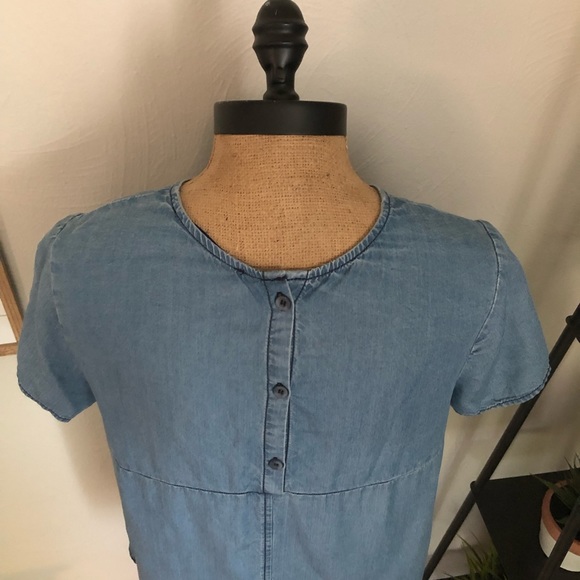 🍁Francesca’s “Tia”Chambray Tie-Front Top  Size S - Picture 4 of 8